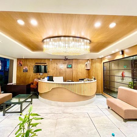 Hotel Rb International ! Puri Near-Sea-Beach-And-Temple Fully-Air-Conditioned-Hotel With-Lift-And-Card Payment Accepted-Parking-Facility, Best Hotel In Puri Esterno foto