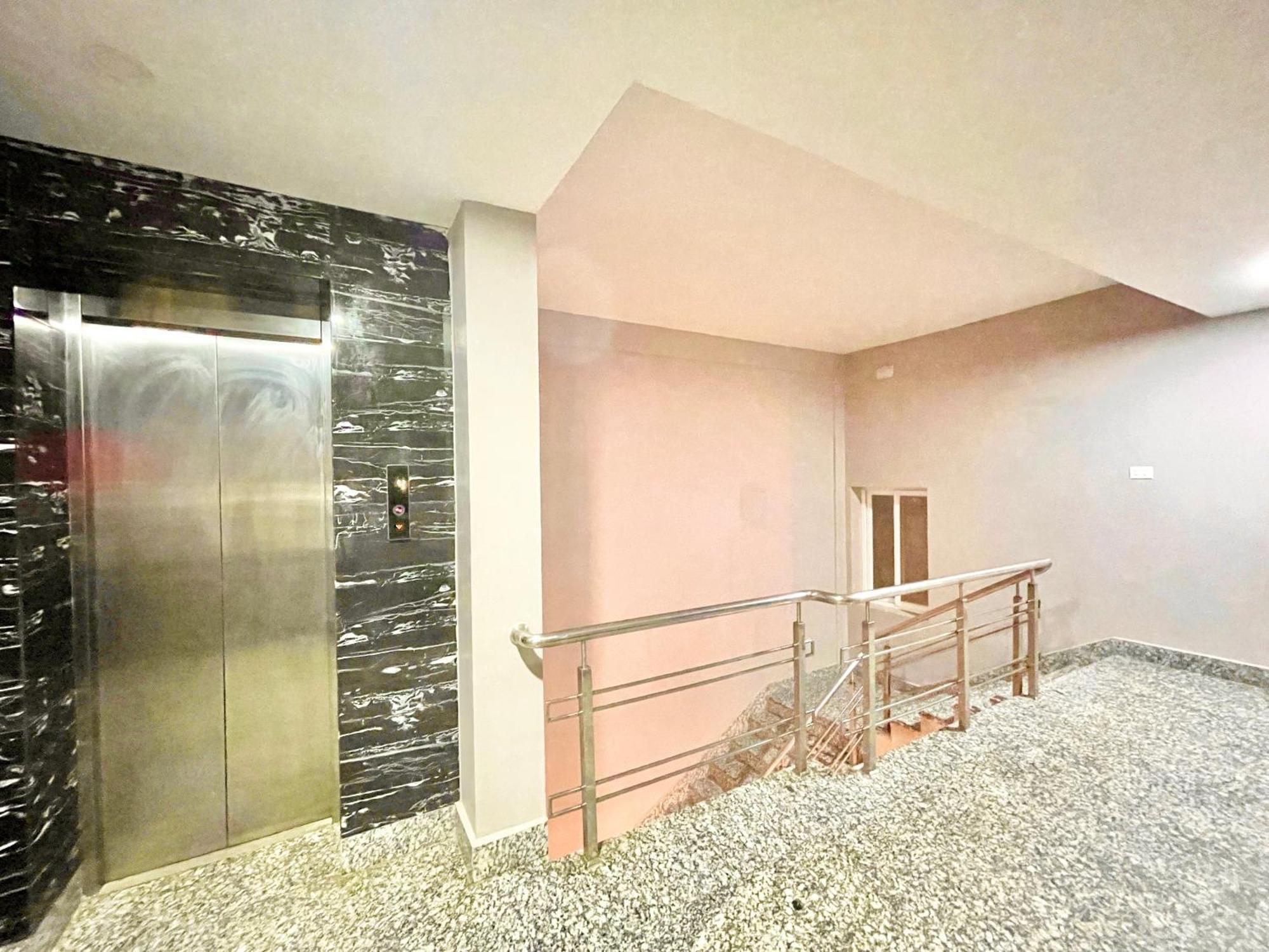 Hotel Rb International ! Puri Near-Sea-Beach-And-Temple Fully-Air-Conditioned-Hotel With-Lift-And-Card Payment Accepted-Parking-Facility, Best Hotel In Puri Esterno foto