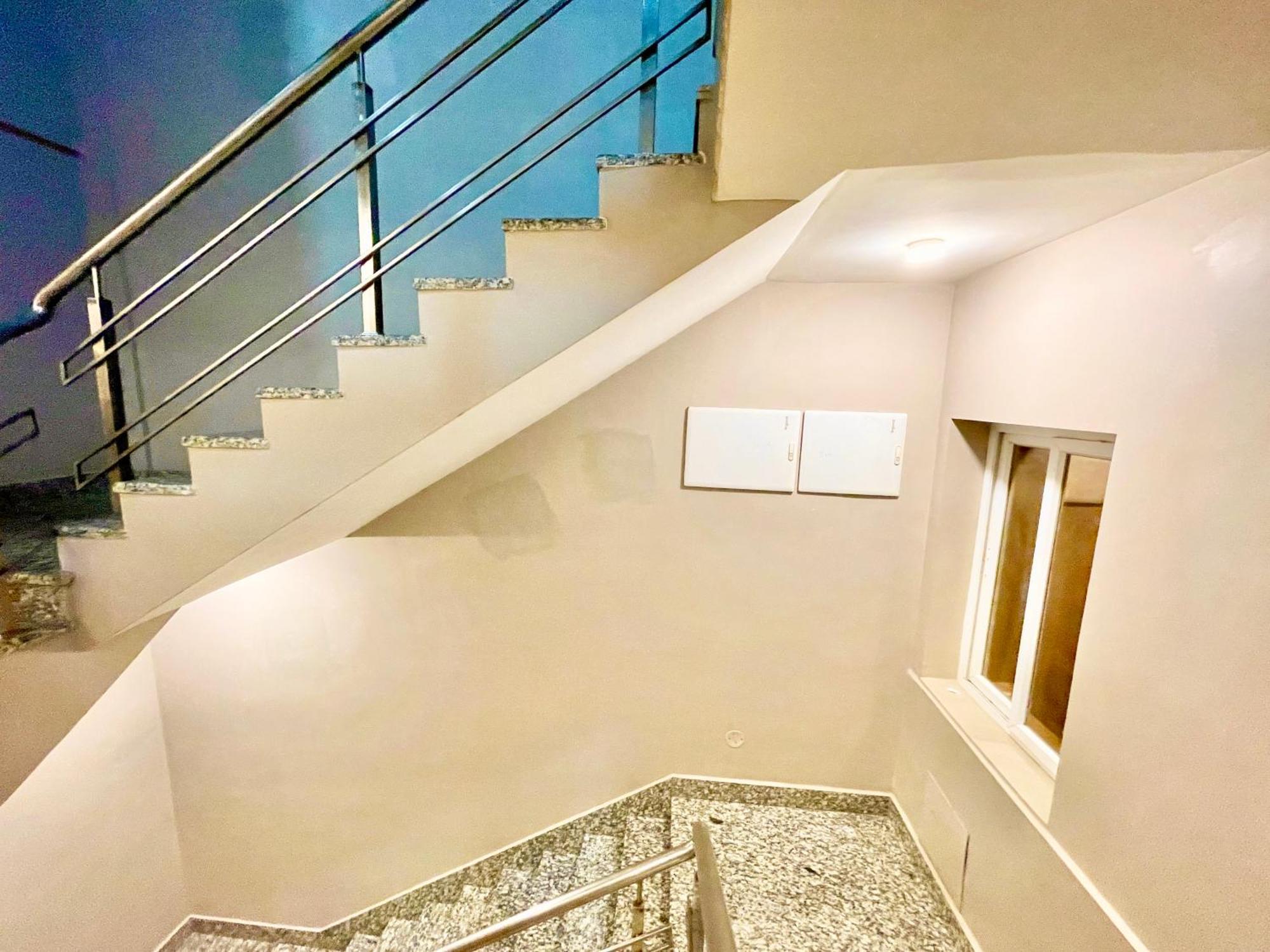 Hotel Rb International ! Puri Near-Sea-Beach-And-Temple Fully-Air-Conditioned-Hotel With-Lift-And-Card Payment Accepted-Parking-Facility, Best Hotel In Puri Esterno foto