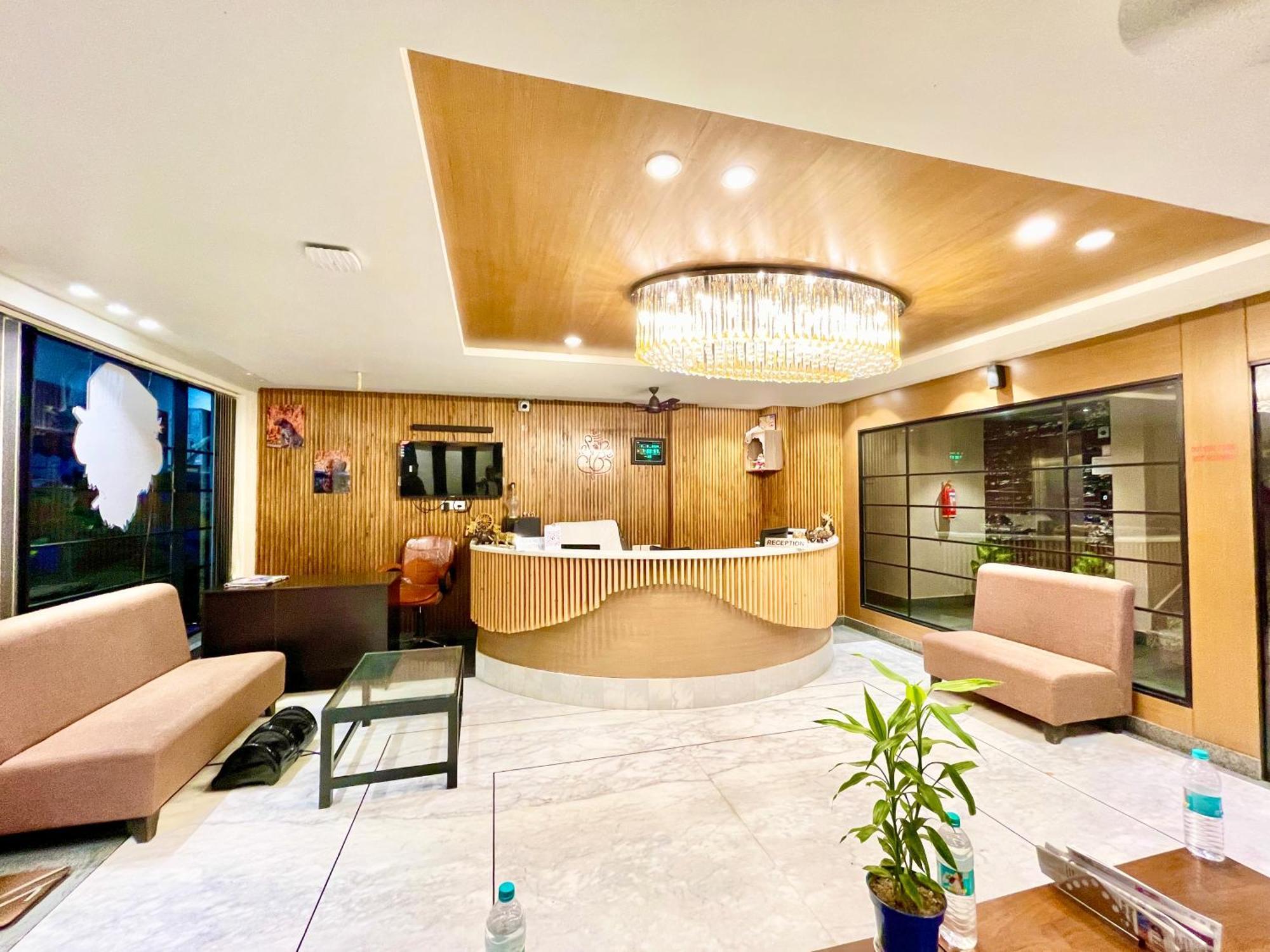 Hotel Rb International ! Puri Near-Sea-Beach-And-Temple Fully-Air-Conditioned-Hotel With-Lift-And-Card Payment Accepted-Parking-Facility, Best Hotel In Puri Esterno foto