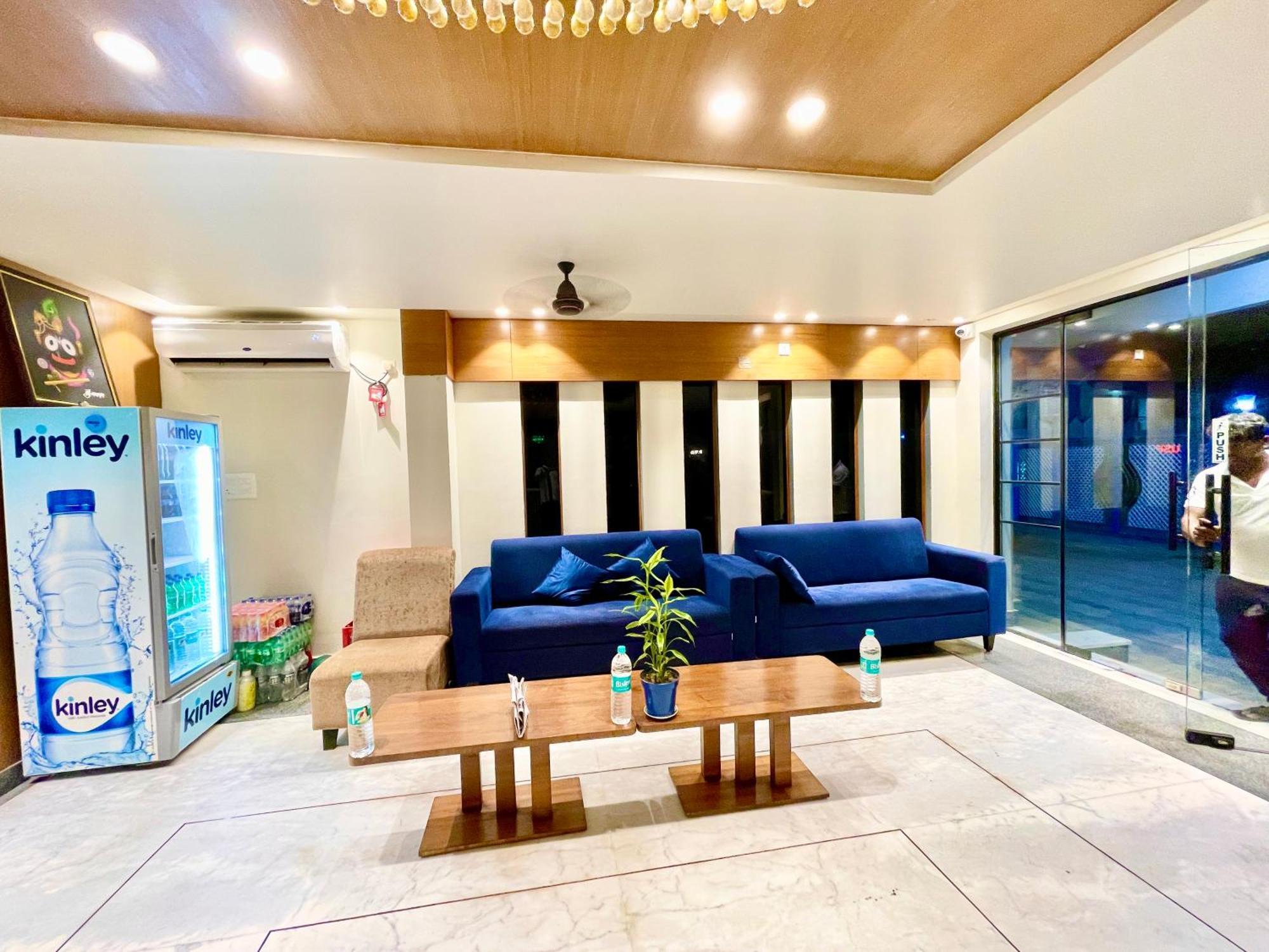 Hotel Rb International ! Puri Near-Sea-Beach-And-Temple Fully-Air-Conditioned-Hotel With-Lift-And-Card Payment Accepted-Parking-Facility, Best Hotel In Puri Esterno foto