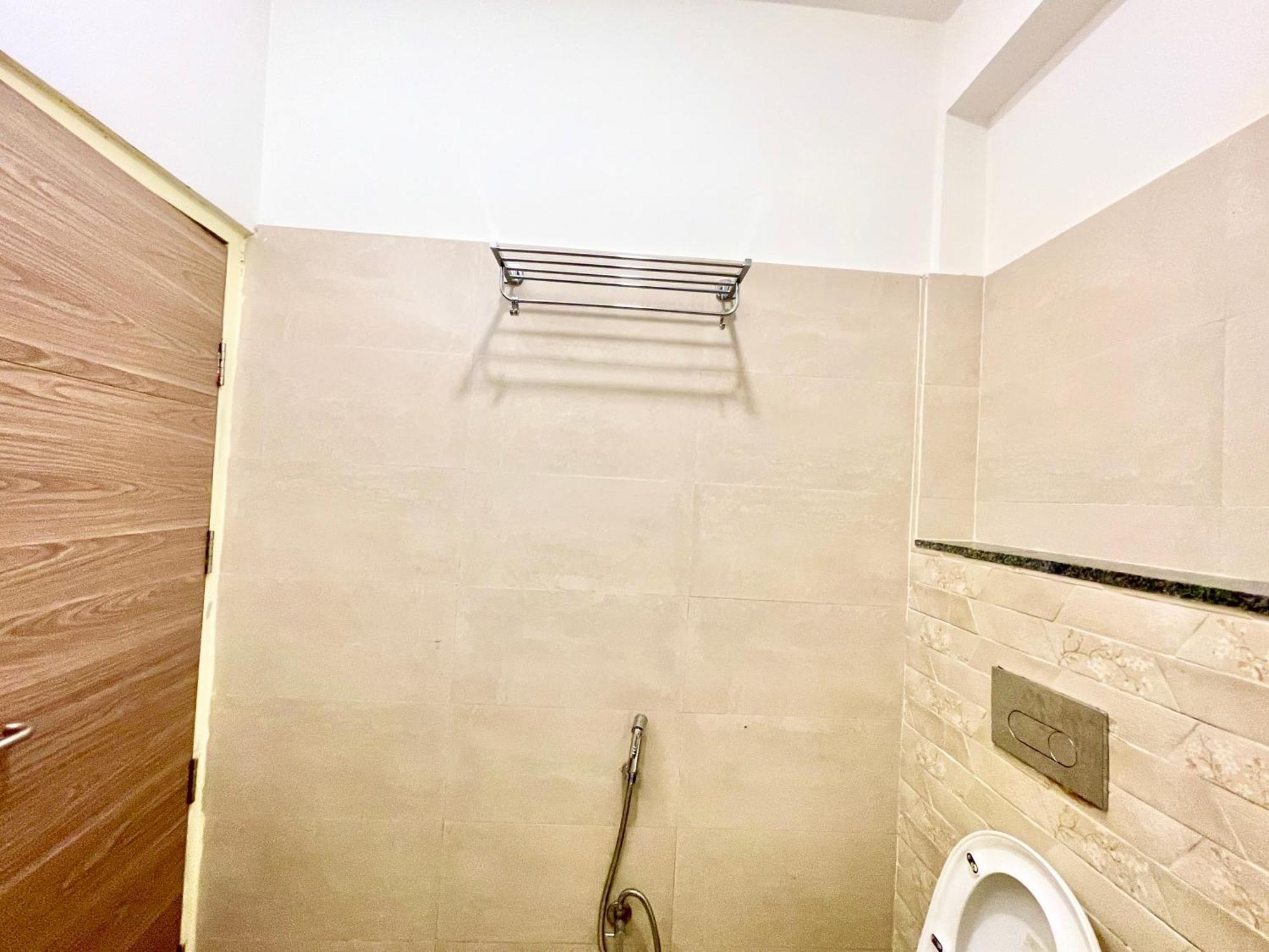 Hotel Rb International ! Puri Near-Sea-Beach-And-Temple Fully-Air-Conditioned-Hotel With-Lift-And-Card Payment Accepted-Parking-Facility, Best Hotel In Puri Esterno foto