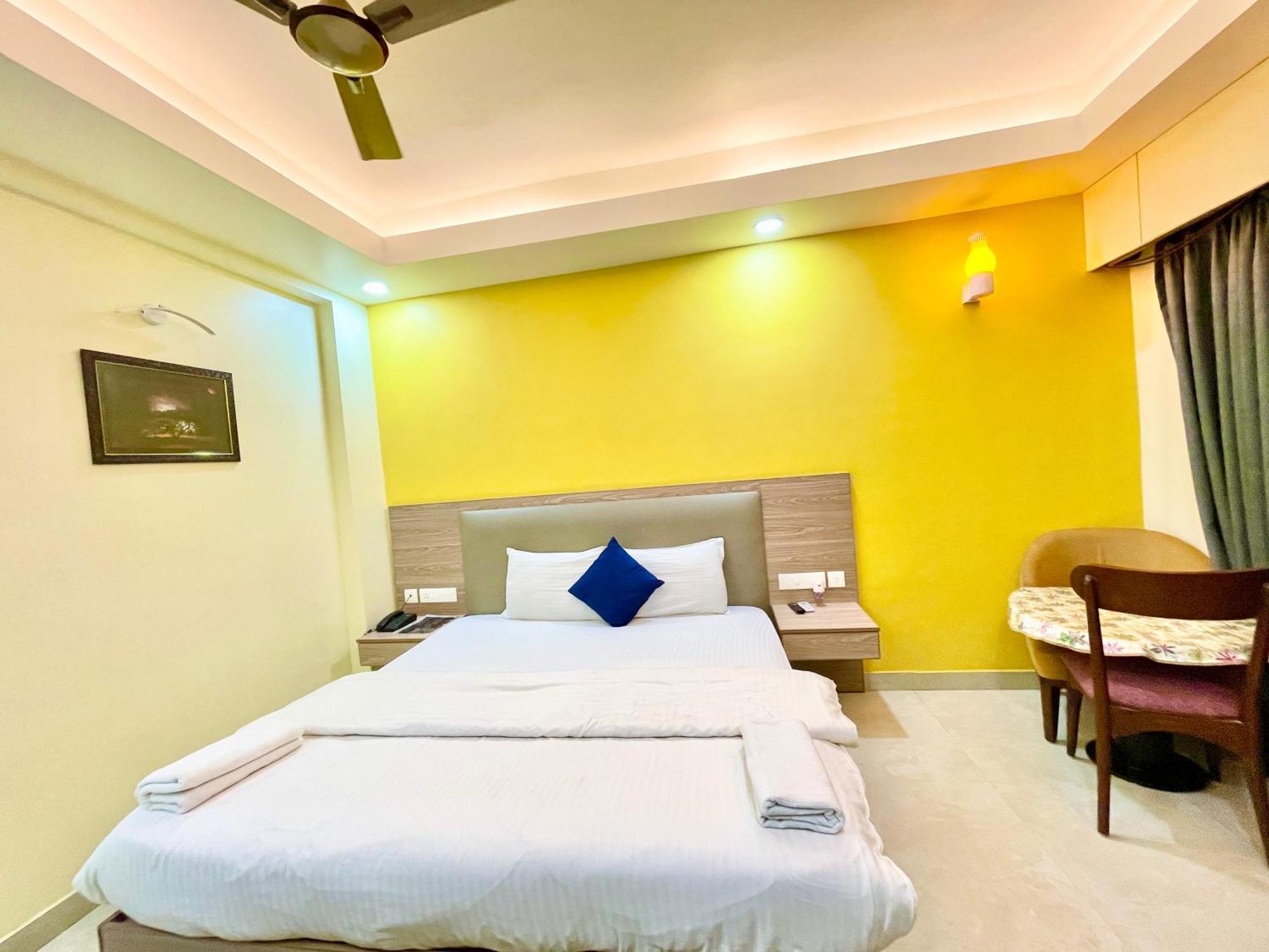 Hotel Rb International ! Puri Near-Sea-Beach-And-Temple Fully-Air-Conditioned-Hotel With-Lift-And-Card Payment Accepted-Parking-Facility, Best Hotel In Puri Esterno foto